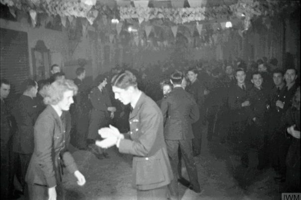 This image has an empty alt attribute; its file name is image051.png