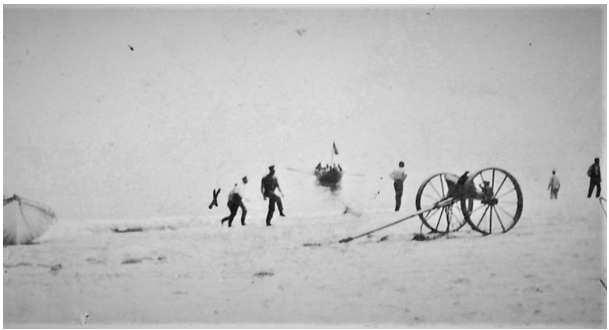 This image has an empty alt attribute; its file name is image052-1.png